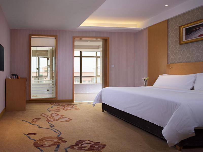 Vienna 3 Best Hotel Dongguan Liaobu Veicle City Bagian luar foto